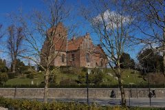 Lyngby Kirke Foto: IDM