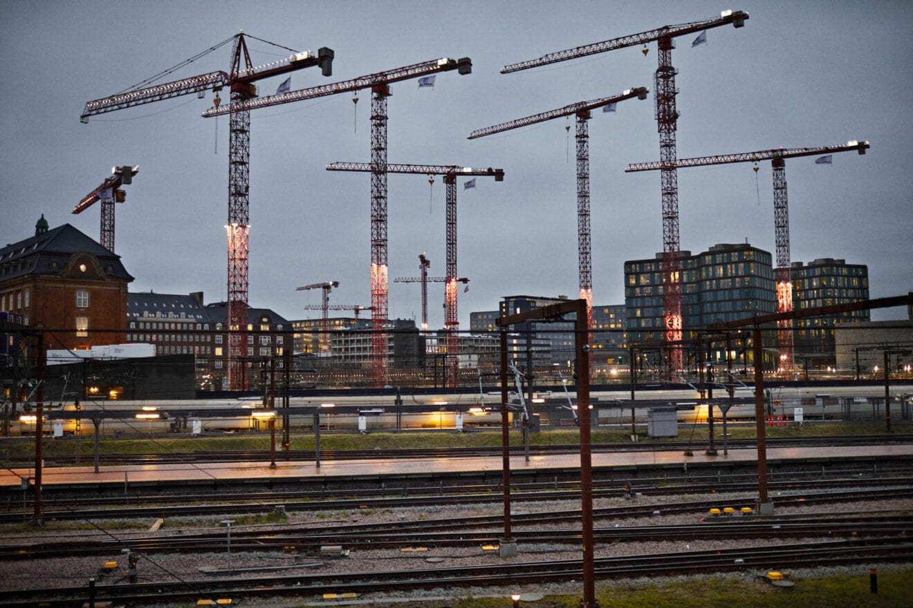 Nu bliver sporene på Danmarks travleste fjernbane rustet til fremtiden