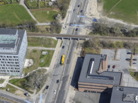 Letbanearbejdet går i gang ved broen med Nærumbanen på Klampenborgvej