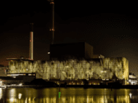Den nye belysning på Amagerværket fortæller historien om det grønne København